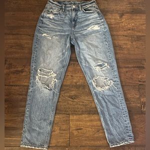 American Eagle Mom Jeans, Size 2 Regular